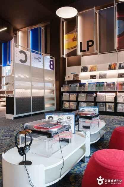 경기_의정부_의정부 음악도서관_내부_뮤직홀_2.jpg