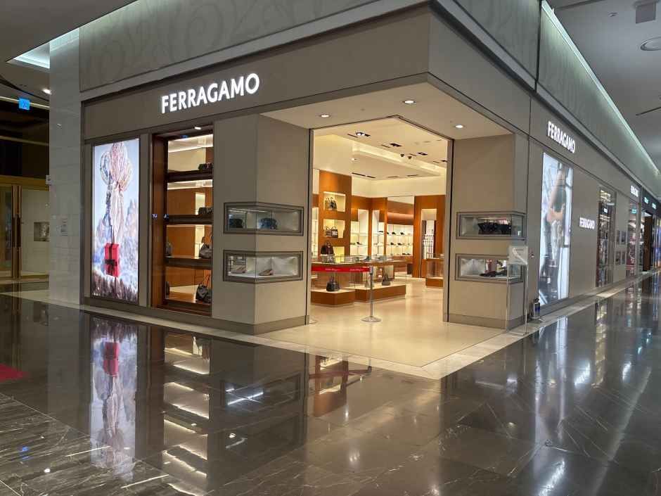 [事後免税店] FERRAGAMO（フェラガモ）・ロッテ百貨店クァンボク（光復）店