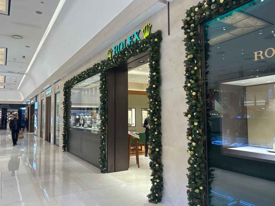 Rolex 新世界百货Centum City店