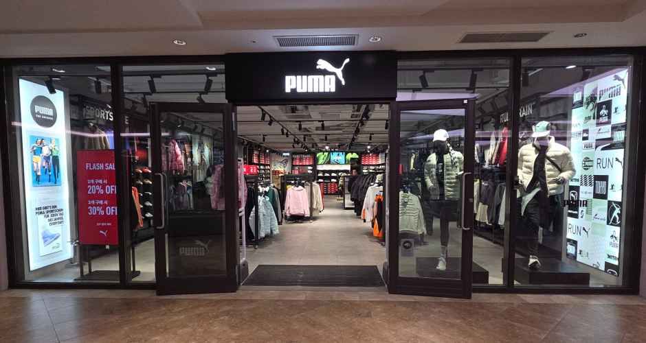 プーマ 新世界シモンプレミアムアウトレット坡州店