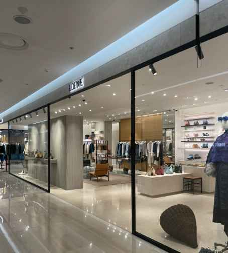 [事後免税店] LOEWE（ロエベ）・ロッテ百貨店プサン（釜山）本店(로에베 롯데백화점 부산본점)