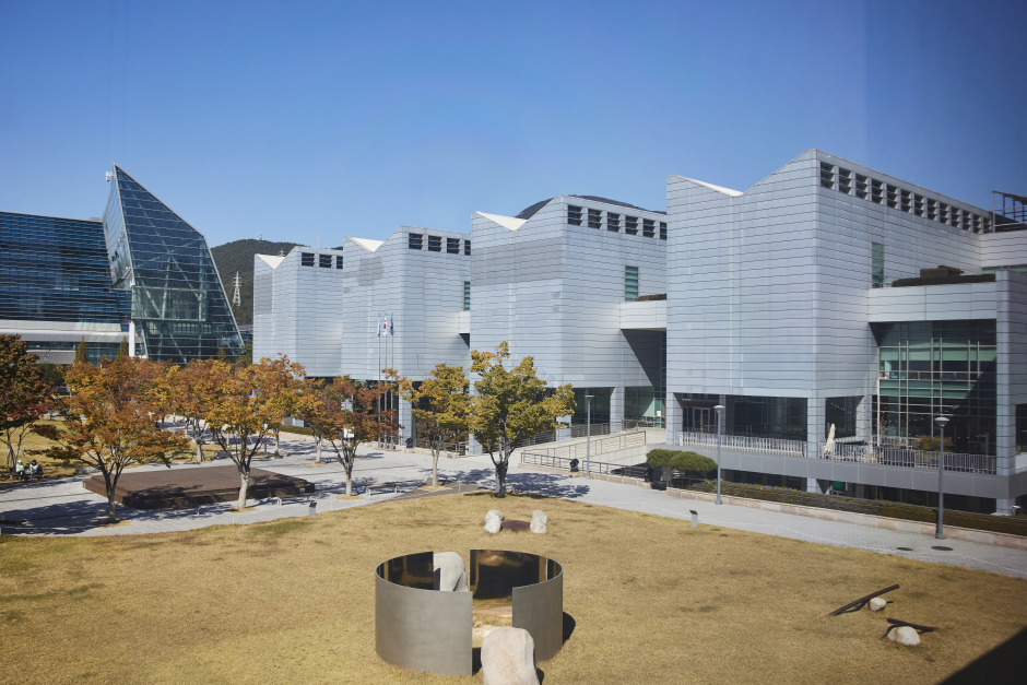 Museo de Arte de Busan (부산시립미술관): VISITKOREA