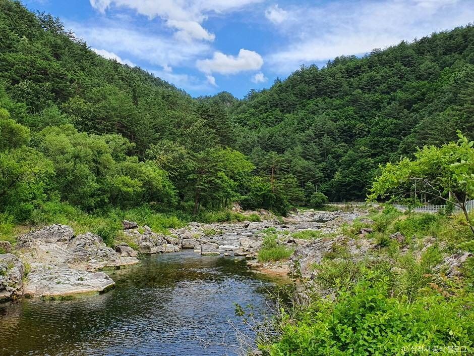 三陟徳豊渓谷村