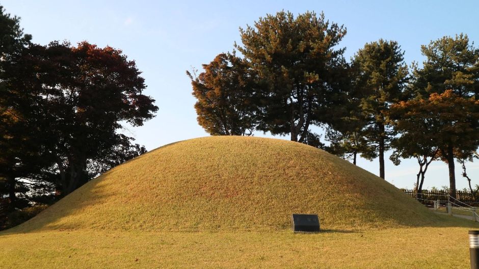 首尔 芳夷洞 古坟群