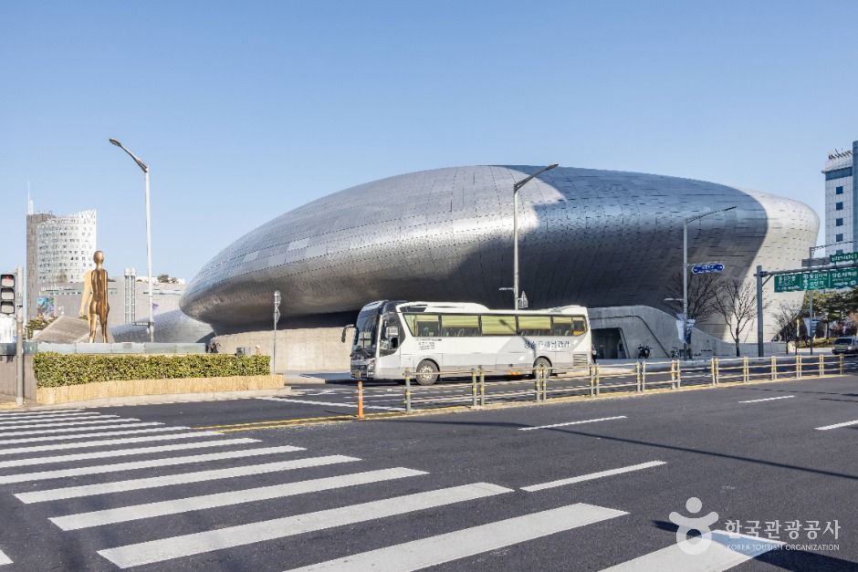 Dongdaemun Design Plaza (DDP)