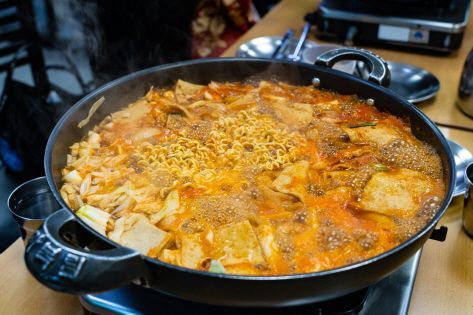The Red Ritual: A Healing Experience Through Cuisine 