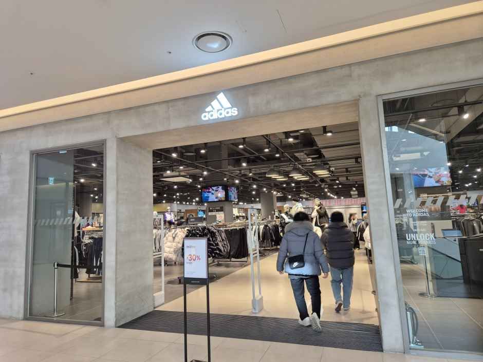 Adidas - Hyundai Premium Outlets Daejeon Branch [Tax Refund Shop] (아디다스 현대프리미엄아울렛 대전점)