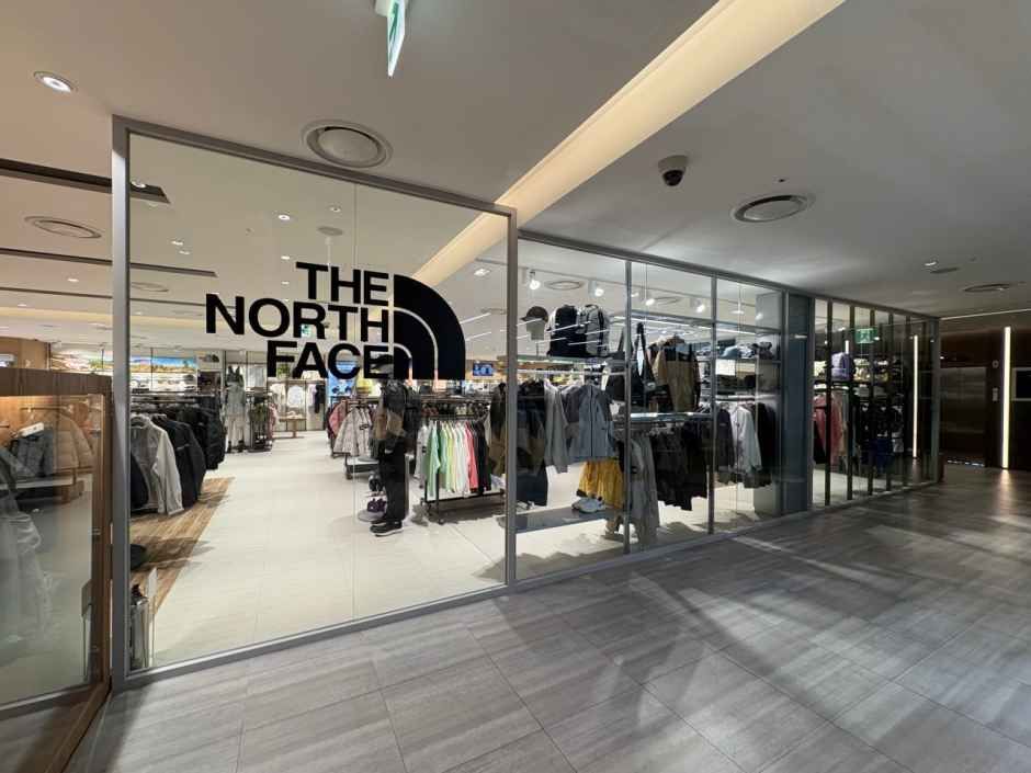 [事后免税店]乐斯菲斯 现代奥特莱斯东大门店(노스페이스 현대아울렛 동대문점)