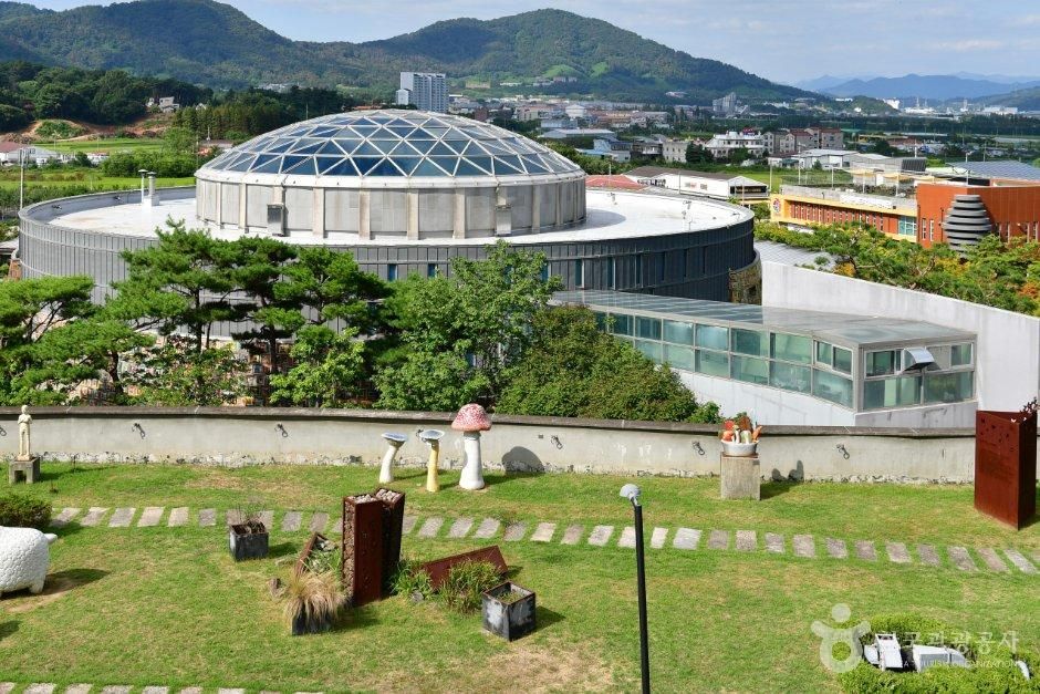 클레이아크 김해미술관 - 경상남도 김해시 진례면 분청로 25 관광 명소