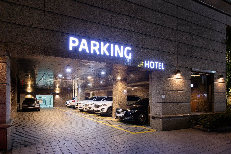 성남_호텔 에스알 스위츠_전경 (4).jpg