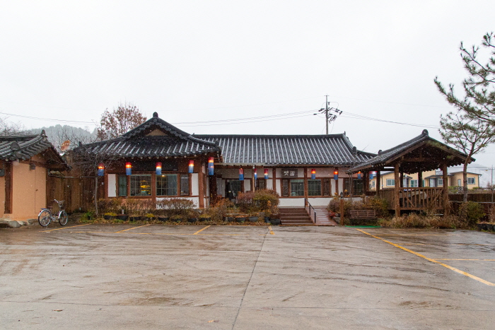 蜂坪そば 草家の古里