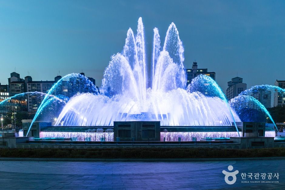 一山湖水公園 歌う噴水