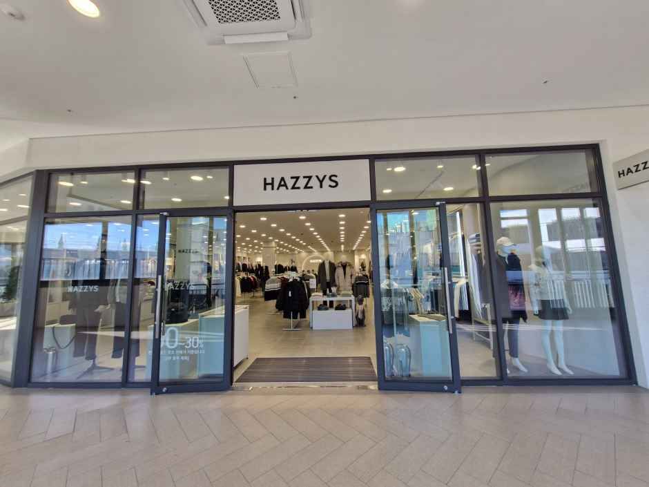 헤지스종합관 현대프리미엄아울렛 김포점