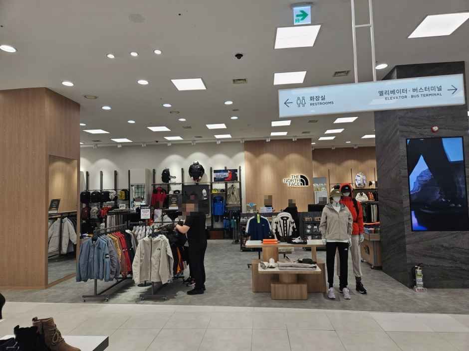 [事後免税店] THE NORTH FACE（ザ・ノース・フェイス）・ロッテアウトレットコヤン（高陽）ターミナル店(노스페이스 롯데아울렛 고양터미널점)