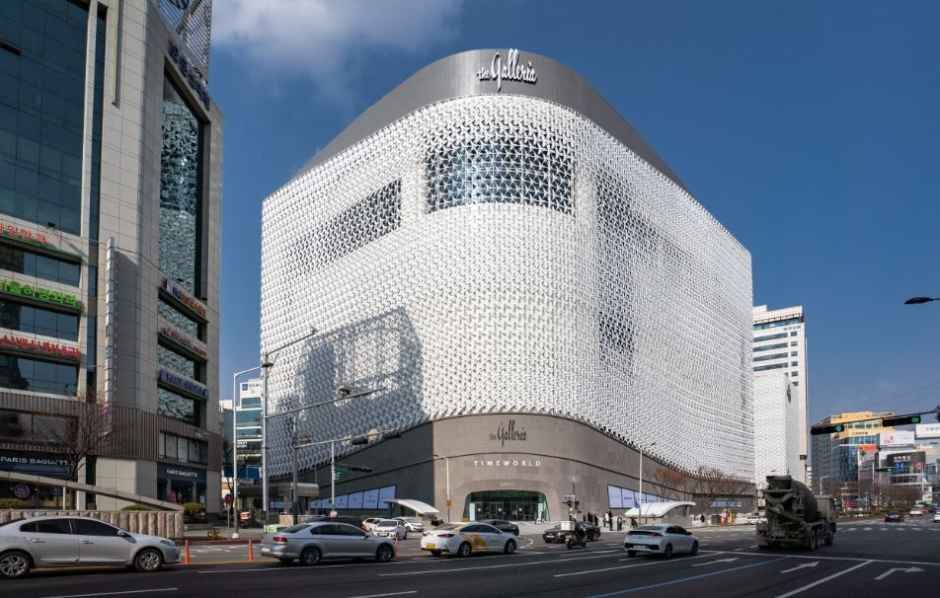 Stonehenge Galleria百货 Time World店