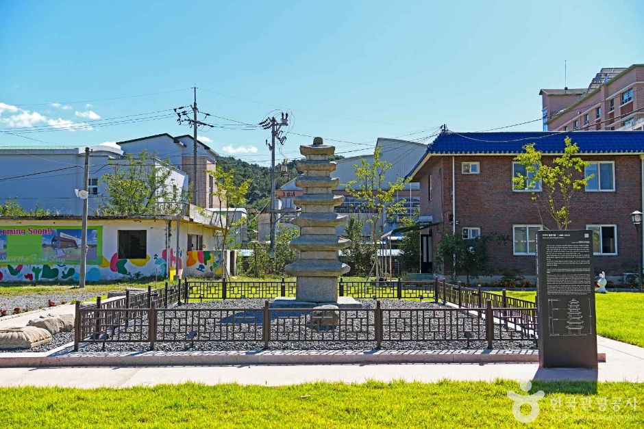威羅里七層石塔