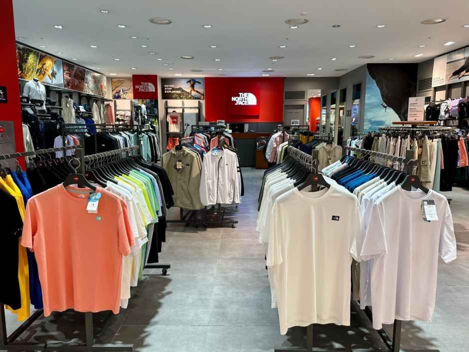 [事後免税店] THE NORTH FACE（ザ・ノース・フェイス）・ロッテアウトレットクァンジュスワン（光州水莞）店(노스페이스 롯데아울렛 광주수완점)
