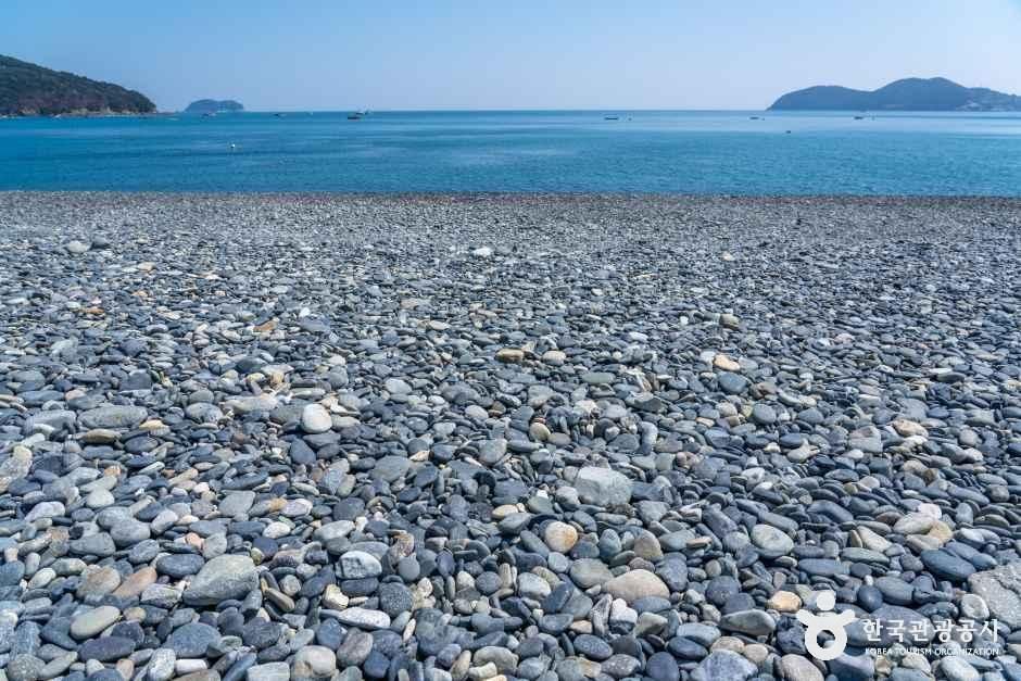 학동 흑진주 몽돌해변