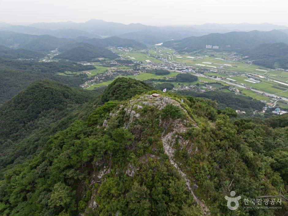 설화산