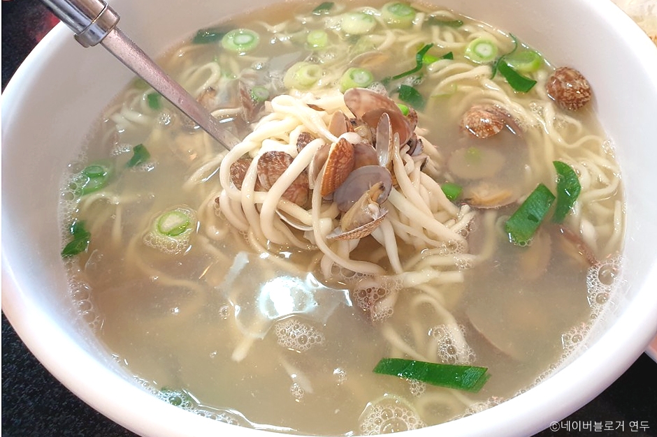 常春海鲜蒸&手刀切面 踏十里本店