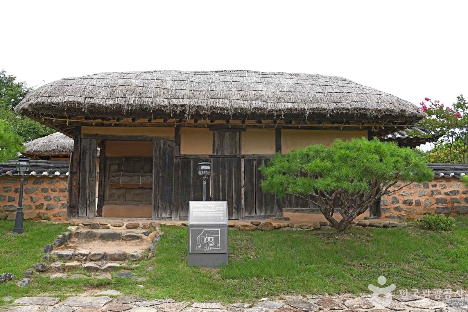 堤川 芝谷里 古宅