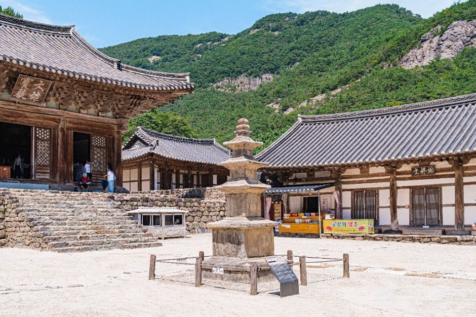 来蘇寺三層石塔