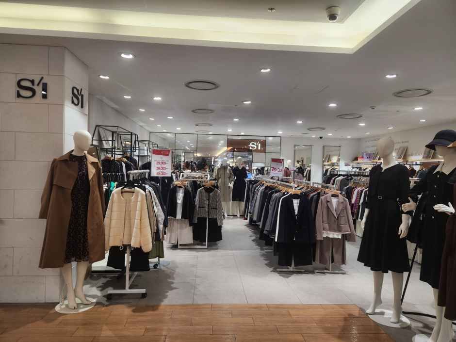 SI Mario奥特莱斯 1馆店