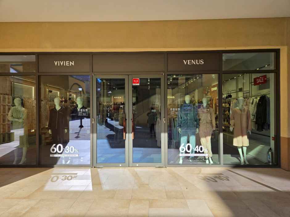 Vivien - Lotte Premium Outlets Giheung Branch [Tax Refund Shop] (비비안 롯데프리미엄아울렛 기흥점)