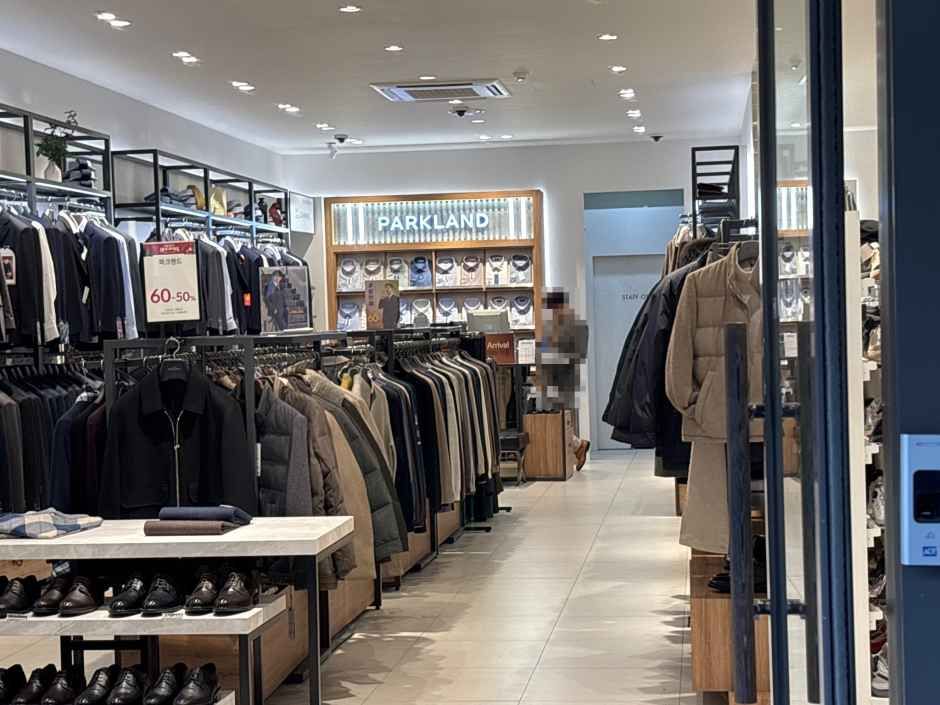 Parkland 乐天高级奥特莱斯 东釜山店