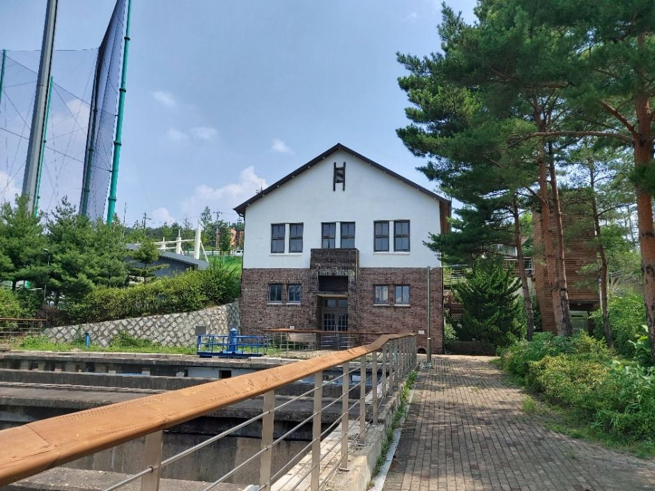 Seoul Guui Water Purification Plant No.1·2 (Guui Arisu Water Purification Center)