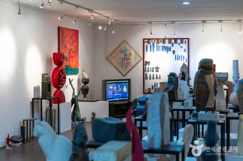 International Museum of Contemporary Art