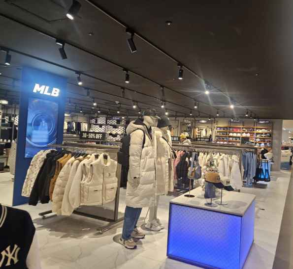 MLB팩토리 현대아울렛 가산점