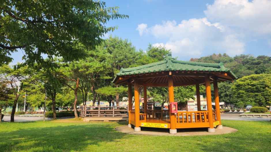 팔봉산관광지 야영장 (2).jpg