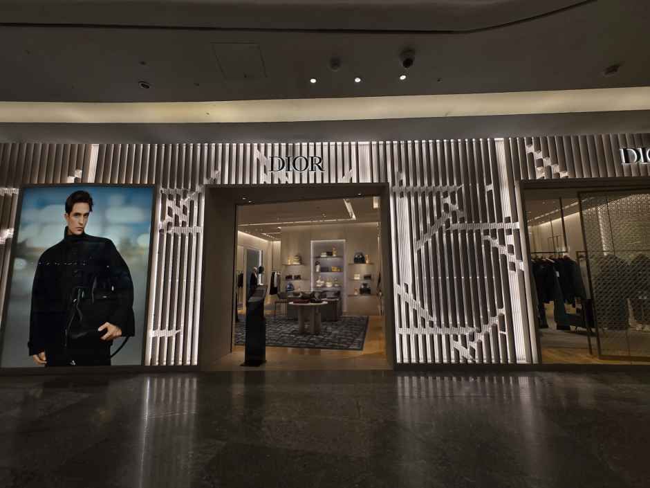 [事后免税店]迪奥 乐天百货蚕室AVENUEL店(디올 맨즈 롯데백화점 잠실 에비뉴엘점)