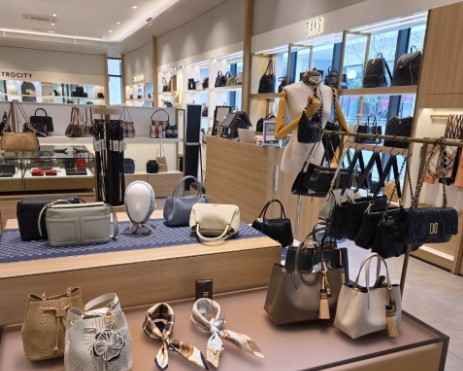 [事后免税店]DAKS ACC 现代精品奥特莱斯松岛店(닥스ACC 현대프리미엄아울렛 송도점)