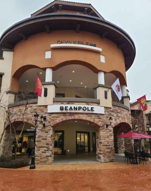 [事後免税店] Calvin Klein（カルバンクライン）ジーンズ・新世界サイモンプレミアムアウトレットシフン（始興）店(캘빈클라인진 신세계사이먼프리미엄아울렛 시흥점)