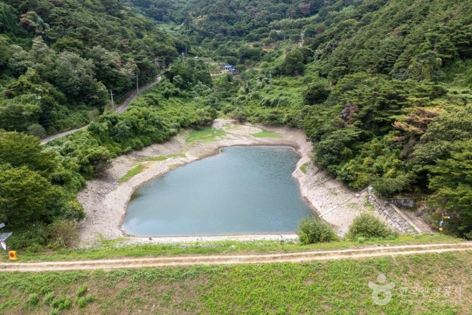 밀양영안지 - 경상남도 밀양시 무안면 화봉리 1453 관광 명소