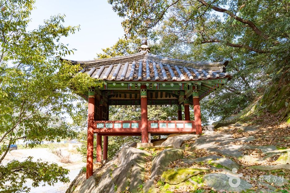 Cheonan Noeunjeong Pavilion