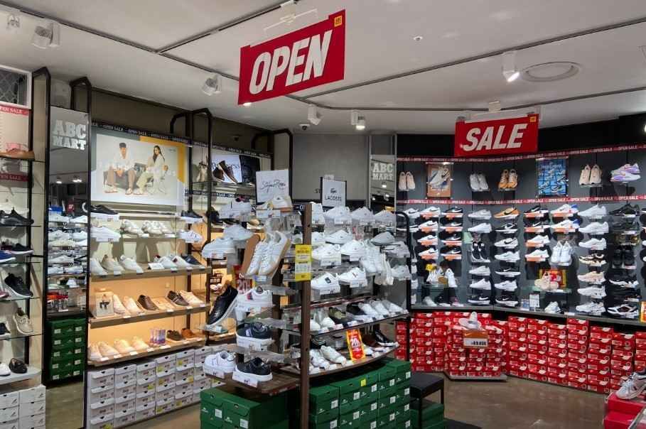 ABC-Mart SE Newcore Outlet Bucheon Branch[Tax Refund Shop](ABC마트 SE 뉴코아아울렛 부천점)