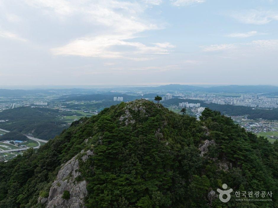 설화산