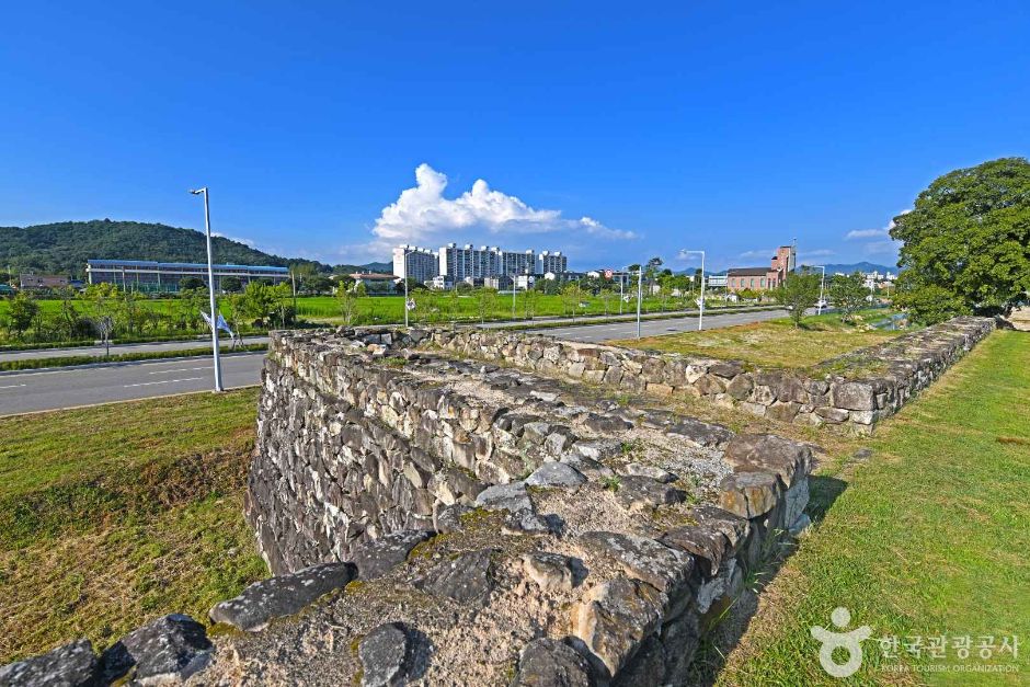 南原邑城