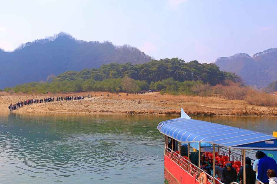 Cheongnyeongpo Meandering Stream