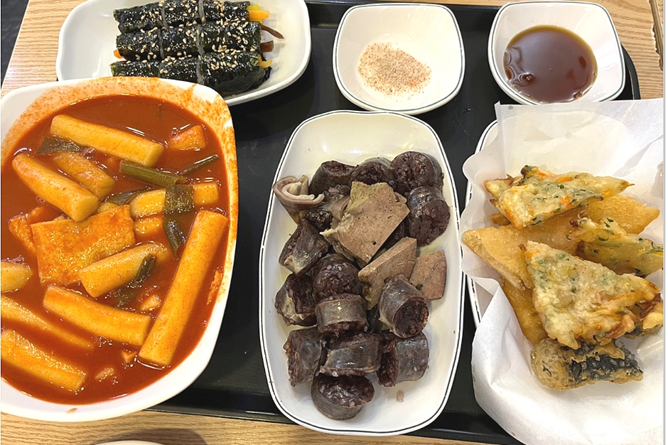 微辣炒年糕 恭陵店