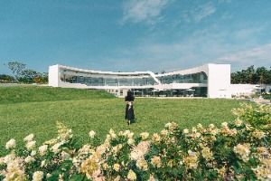 레드인블루커피