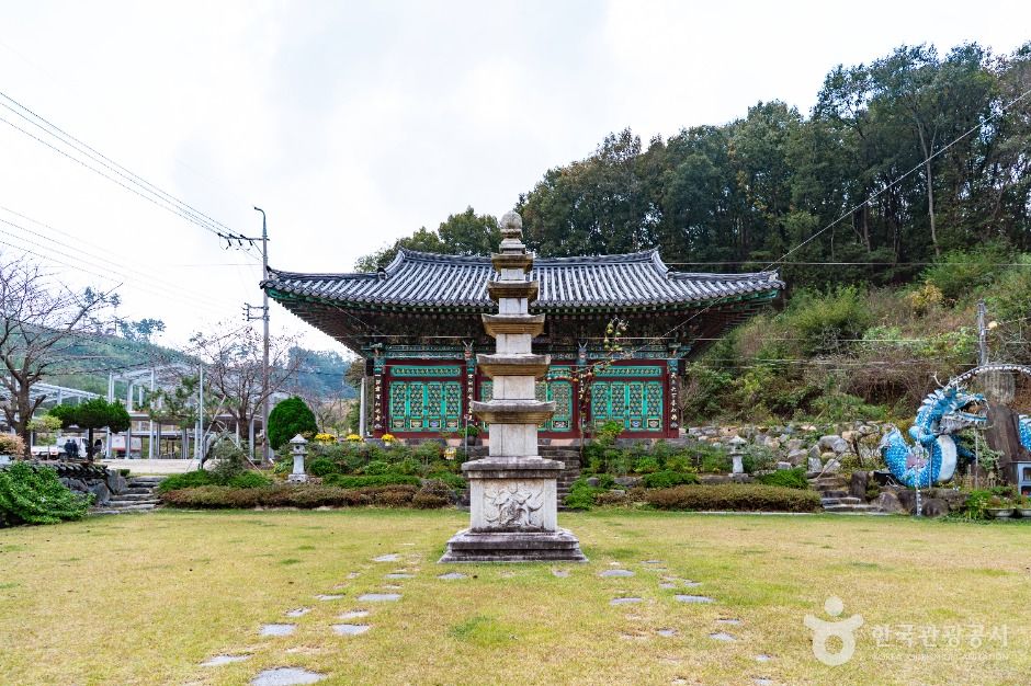 Seungcheonsa Temple