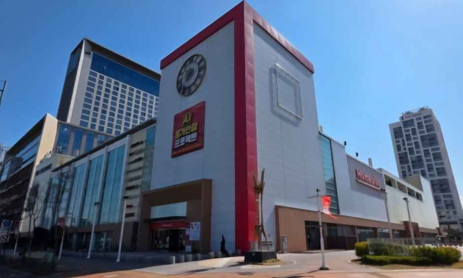 Homeplus Mega Food Market Songdo Branch [Tax Refund Shop](홈플러스 메가푸드마켓 송도점)