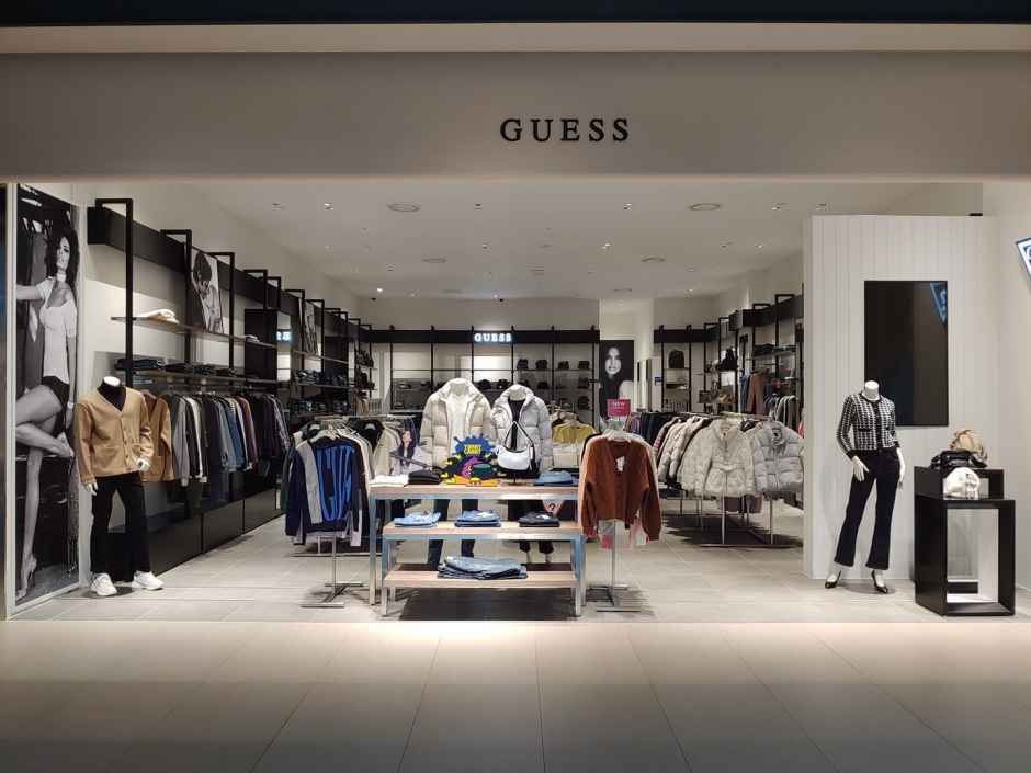 Guess - LOTTE Premium Outlet Uiwang Branch [Tax Refund Shop] (GUESS 롯데프리미엄아울렛 의왕점)