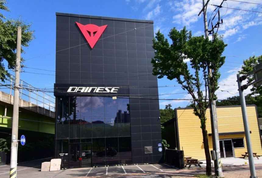 [事后免税店]Dainese D-store大邱店