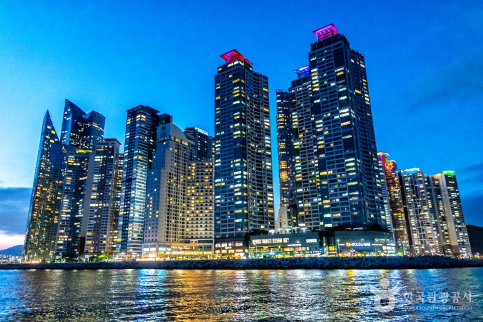 An up-close view of the dazzling Marine City skyline from the yacht