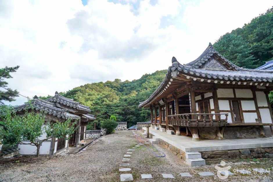 Singye Seowon (Sancheong)